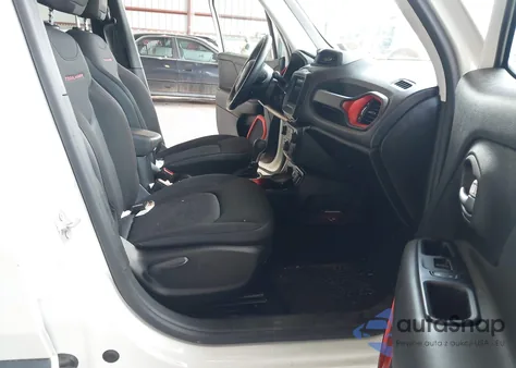 2020 Jeep Renegade Trailhawk 4X4 from USA, damaged, VIN ZACNJBC15LPK98219